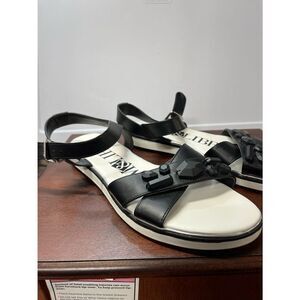 A-Sam‎ and Libby black and white size 10 sandals